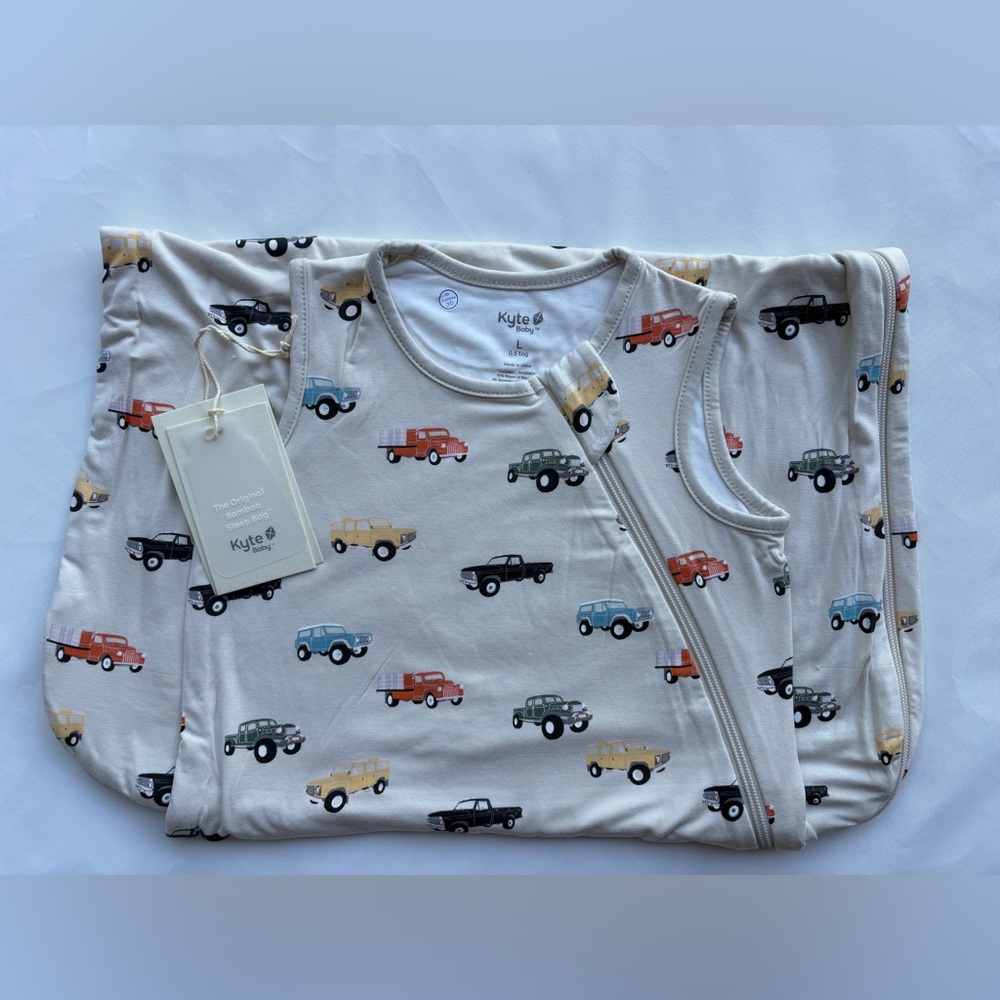Kyte BABY - 0.5 Tog - Large - Vintage Trucks